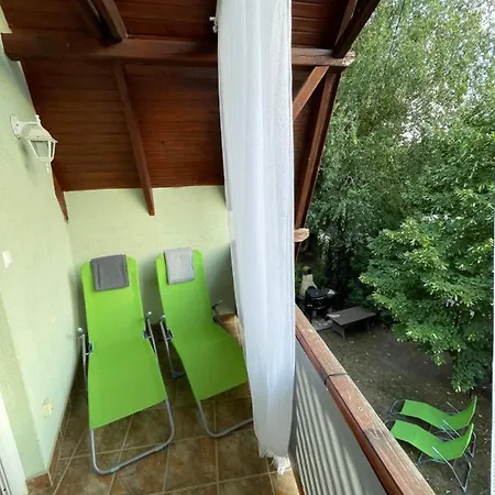 Klebi's Apartmanhaz Daire Balatonföldvár