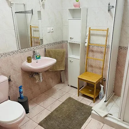 Klebi's Apartmanhaz Balatonfoldvar