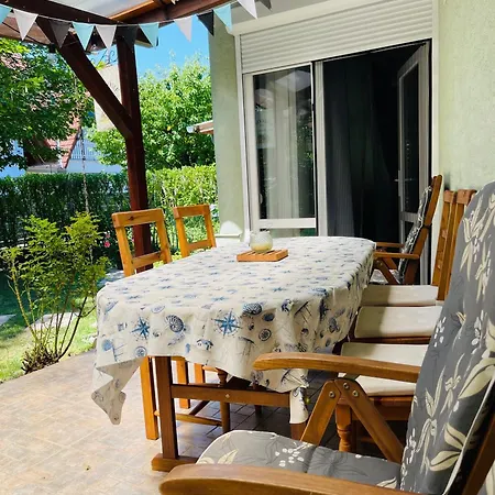 Apartment Klebi's Apartmanhaz Balatonfoldvar