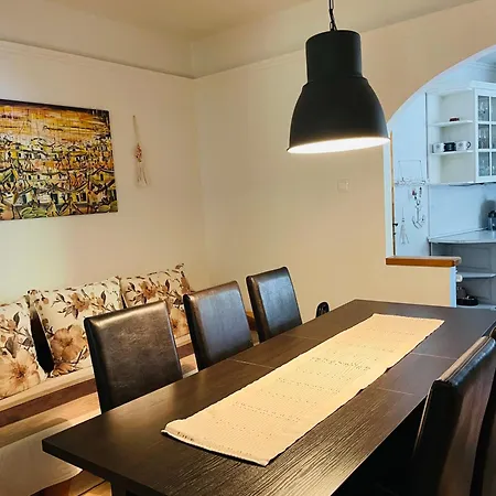 Klebi's Apartmanhaz *