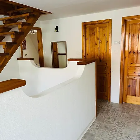 Daire Klebi's Apartmanhaz *